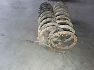 bontott LADA 2105 Hátsó Rugó Pár