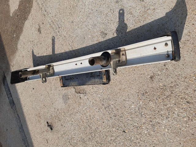 bontott LADA 2105 Első Lökhárító (Üresen)