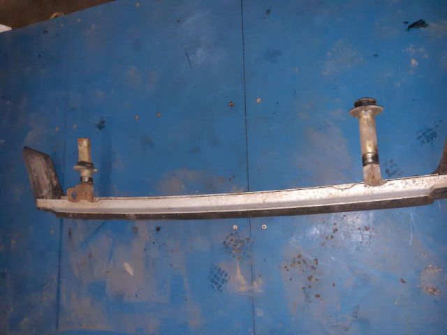 bontott LADA 2105 Hátsó Lökhárító (Üresen)