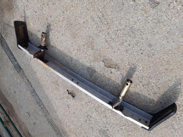 bontott LADA 2105 Hátsó Lökhárító (Üresen)