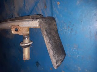 bontott LADA 2105 Hátsó Lökhárító (Üresen)