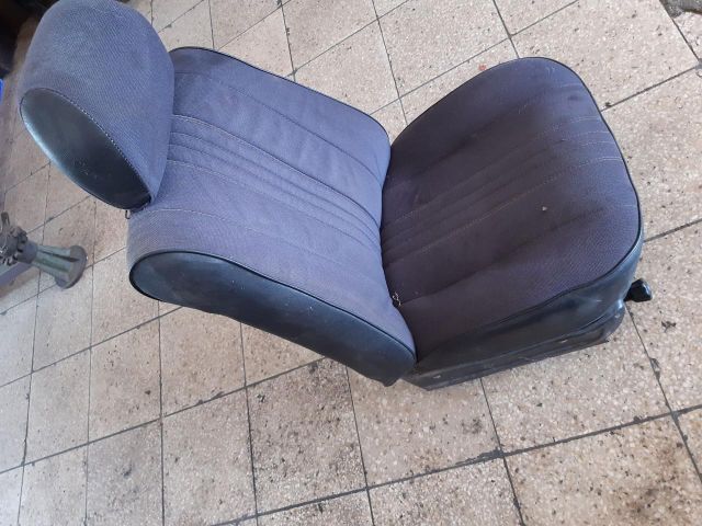 bontott LADA 2105 Jobb első Ülés