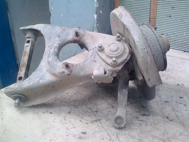 bontott LADA 2107 Bal első Csonkállvány Kerékaggyal