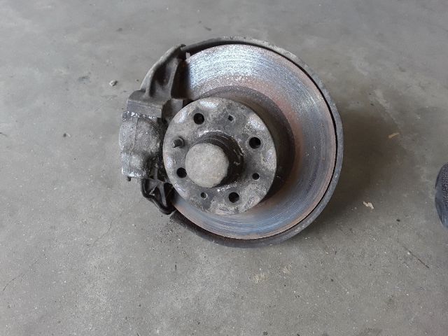 bontott LADA 2107 Bal első Kerékagy