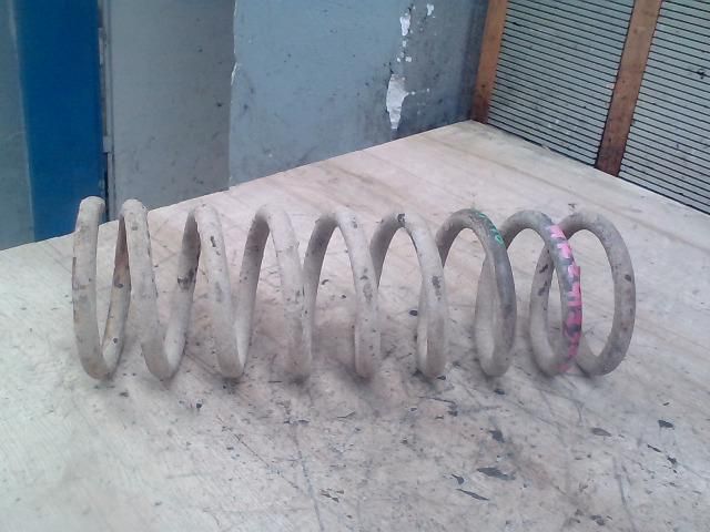 bontott LADA 2107 Első Rugó