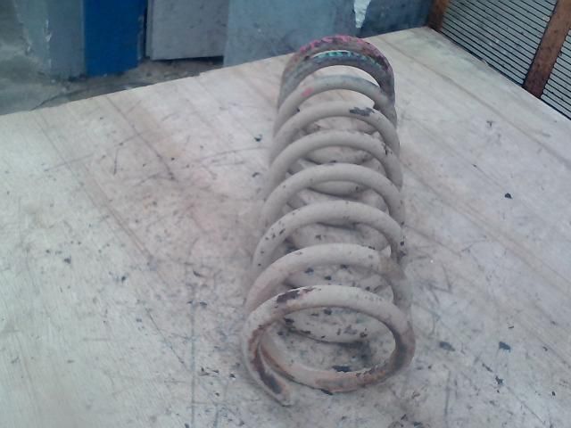 bontott LADA 2107 Első Rugó