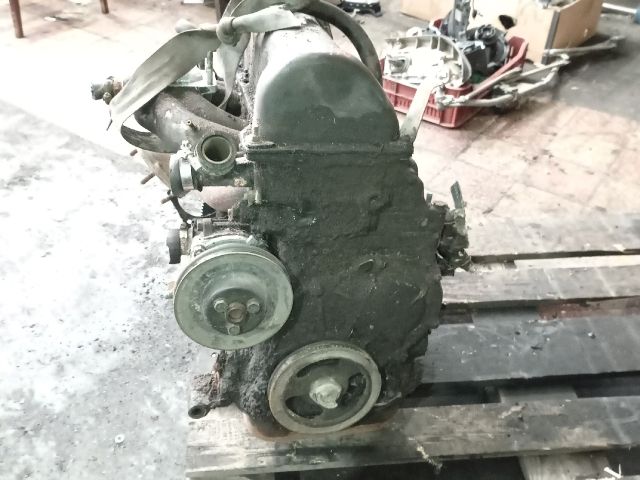 bontott LADA 2107 Motor (Fűzött blokk hengerfejjel)