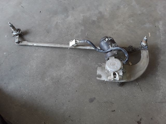 bontott LADA 2107 Első Ablaktörlő Szerkezet Motorral