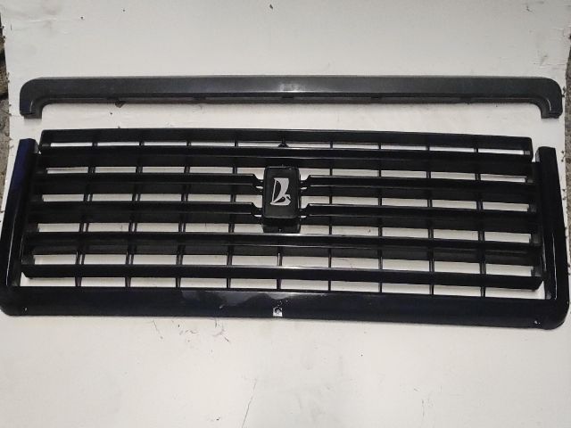 bontott LADA 2107 Hűtőrács