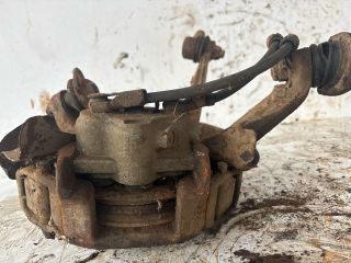 bontott LADA NIVA Bal első Kerékagy