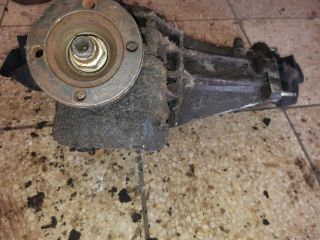 bontott LADA NIVA Differenciálmű Tartó Bak