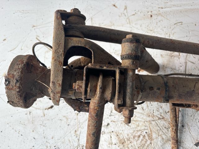 bontott LADA NIVA Hátsó Híd (Dobfékes)