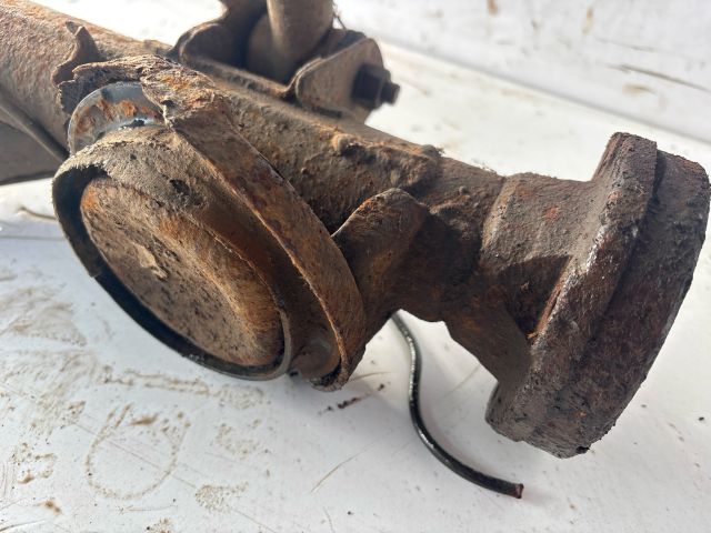 bontott LADA NIVA Hátsó Híd (Dobfékes)