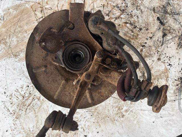 bontott LADA NIVA Jobb első Kerékagy