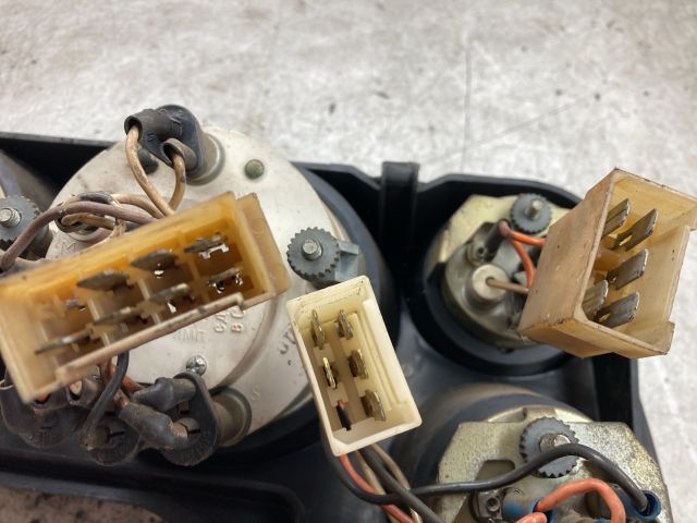 bontott LADA NIVA Kilométeróra