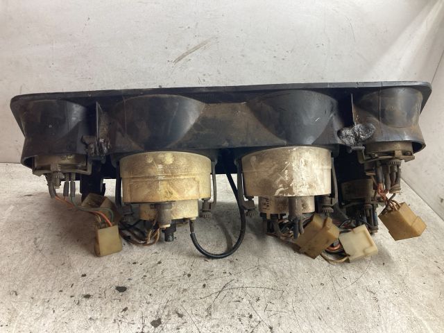 bontott LADA NIVA Kilométeróra