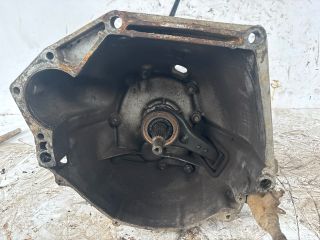 bontott LADA NIVA Váltó (Mechanikus)