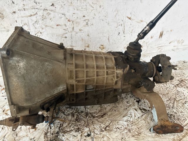 bontott LADA NIVA Váltó (Mechanikus)