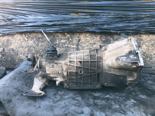 bontott LADA NIVA Váltó (Mechanikus)