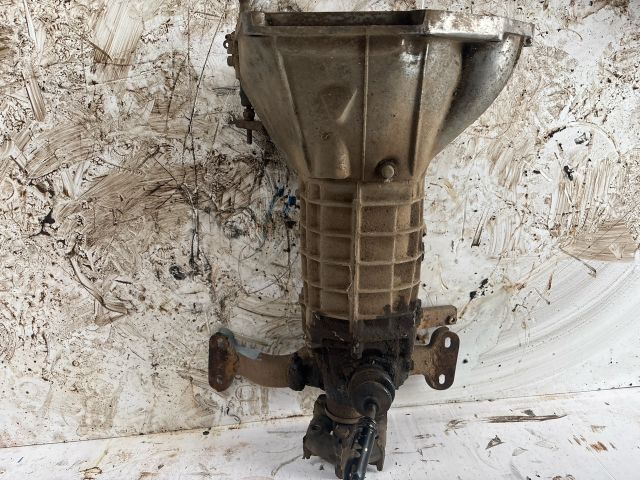 bontott LADA NIVA Váltó (Mechanikus)