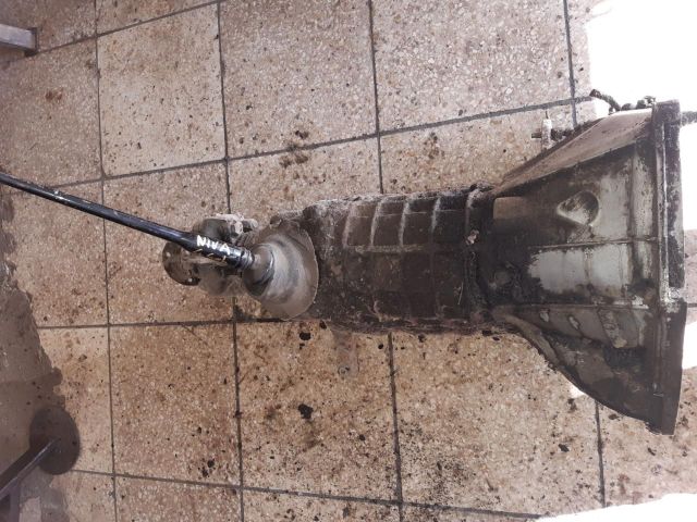 bontott LADA NIVA Váltó (Mechanikus)