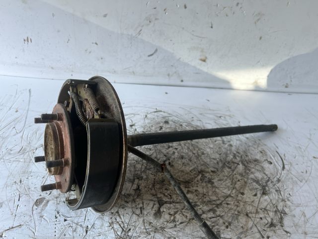 bontott LADA NIVA Hátsó Féltengely (Pozíciófüggetlen)