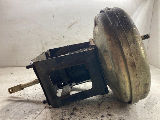 bontott LADA NIVA Fékrásegítő