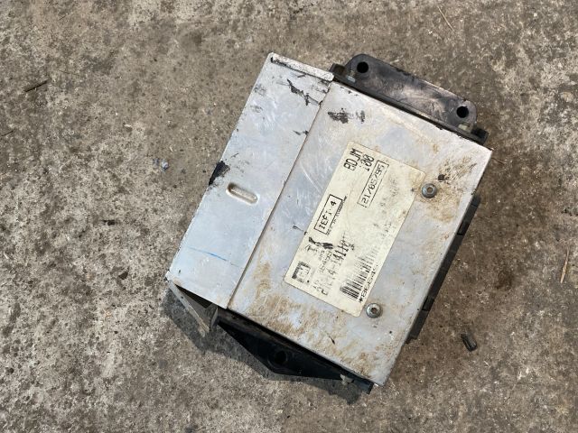 bontott LADA NIVA Motorvezérlő