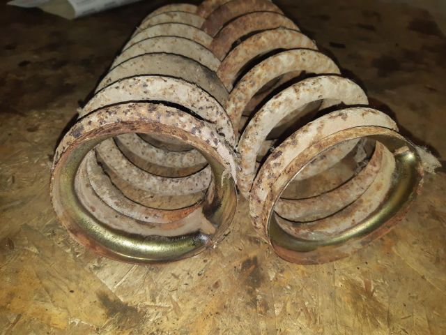 bontott LADA NIVA Első Rugó Pár