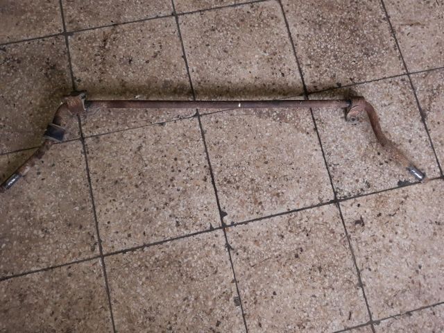 bontott LADA NIVA Első Vízszintes Stabilizátor Rúd