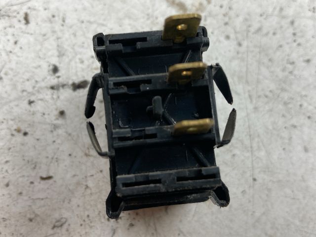 bontott LADA NIVA Fűtéskapcsoló