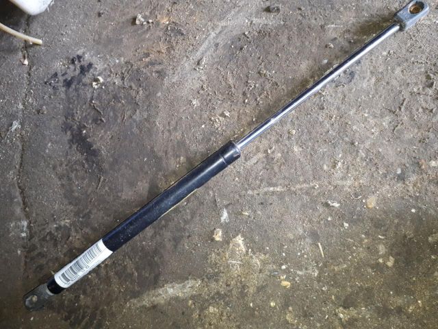 bontott LADA NIVA Gázrugós Kitámasztó Teleszkóp Pár Csomagtérajtó