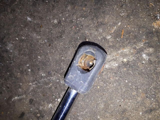 bontott LADA NIVA Gázrugós Kitámasztó Teleszkóp Pár Csomagtérajtó