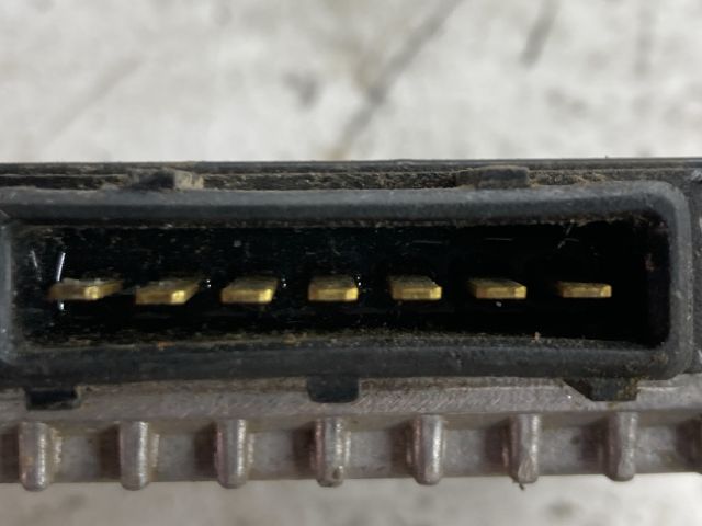 bontott LADA NIVA Gyújtó Elektronika