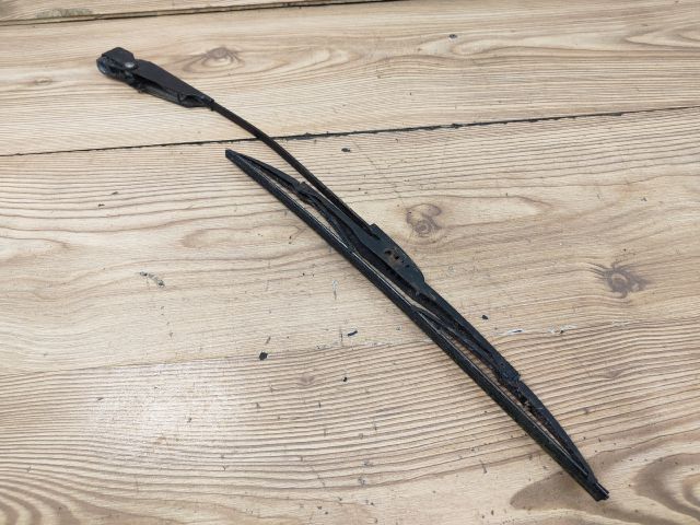 bontott LADA NIVA Hátsó Ablaktörlő Kar