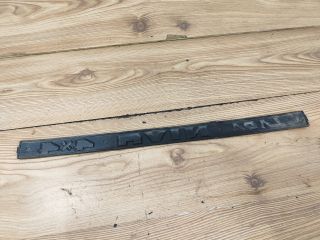 bontott LADA NIVA Hátsó Embléma