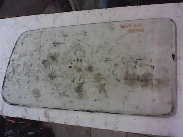 bontott LADA NIVA Jobb C Oszlop Oldalablak Üveg