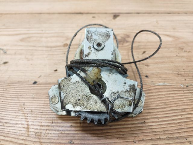 bontott LADA NIVA Jobb első Ablakemelő Szerkezet (Mechanikus)