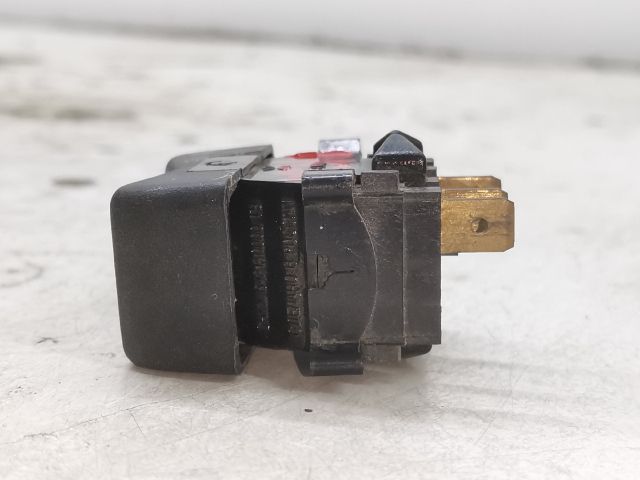 bontott LADA NIVA Kapcsoló (Magában)