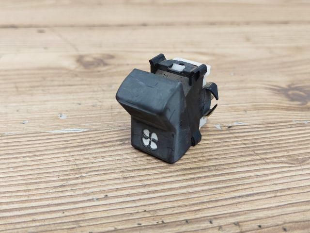 bontott LADA NIVA Kapcsoló (Magában)