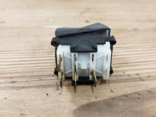 bontott LADA NIVA Kapcsoló (Magában)