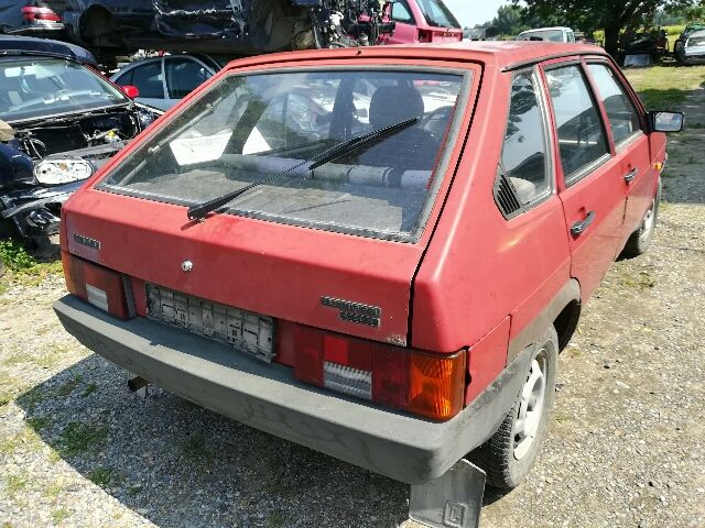 bontott LADA SAMARA Bal első Rugó