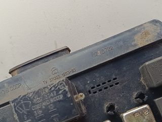 bontott LADA SAMARA Biztosítéktábla Motortér