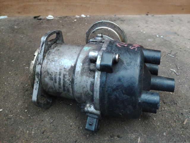 bontott LADA SAMARA Gyújtáselosztó