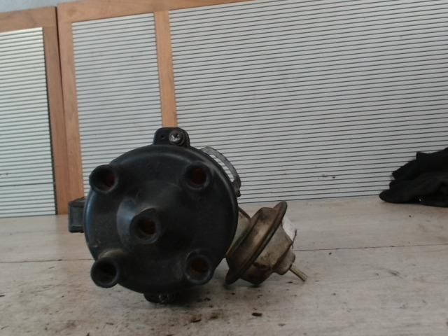 bontott LADA SAMARA Gyújtáselosztó