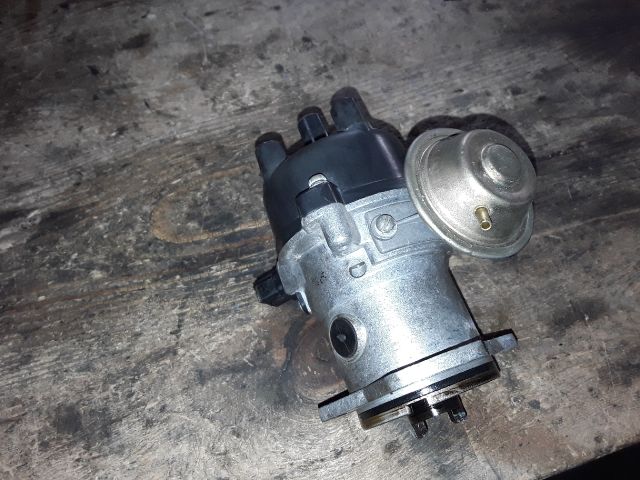 bontott LADA SAMARA Gyújtáselosztó