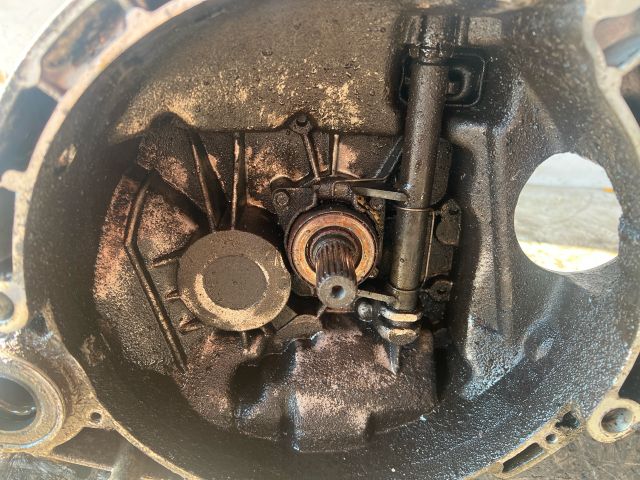 bontott LADA SAMARA Váltó (Mechanikus)