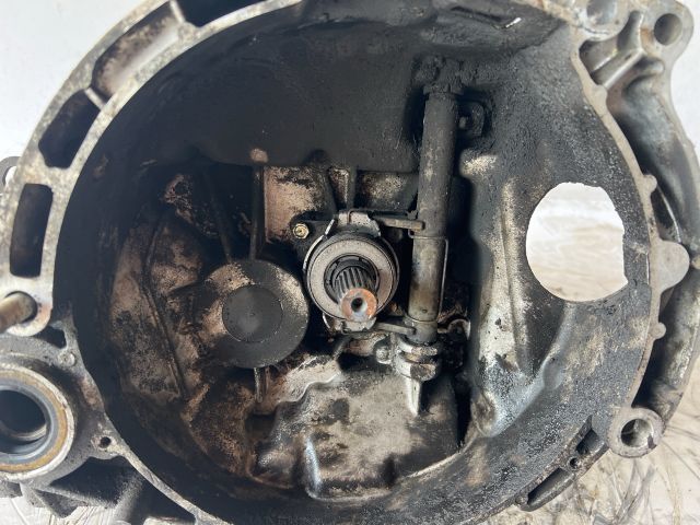 bontott LADA SAMARA Váltó (Mechanikus)