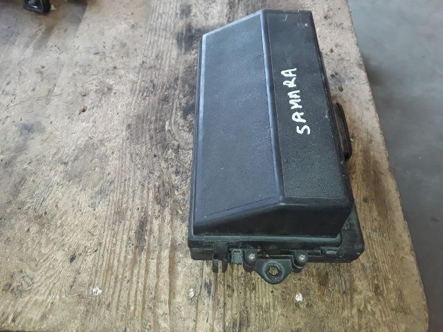 bontott LADA SAMARA Biztosítéktábla Motortér