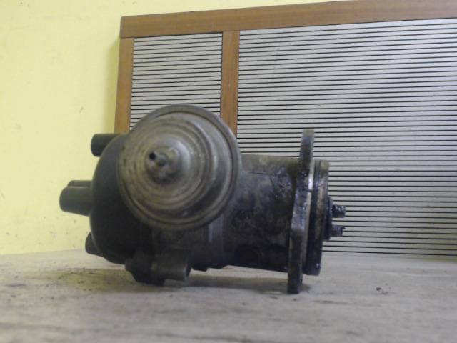 bontott LADA SAMARA Gyújtáselosztó